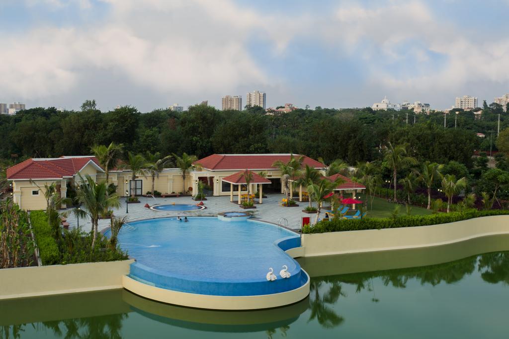 Regency Lagoon Resort Раджкот Экстерьер фото