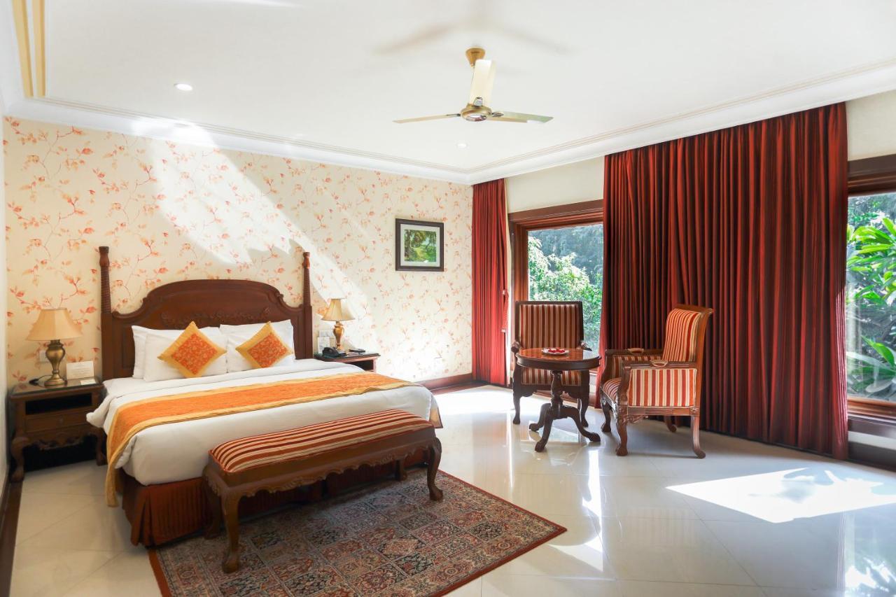 Regency Lagoon Resort Раджкот Экстерьер фото